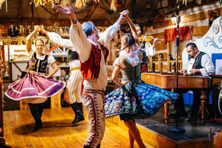 Watch a traditional folk show